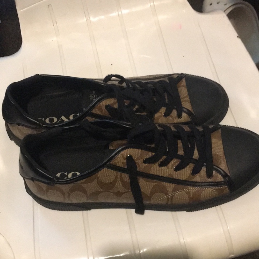COPY - Men’s Low top Coach Shoes - Picture 3 of 4